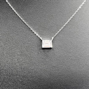 Biguette Type Necklace