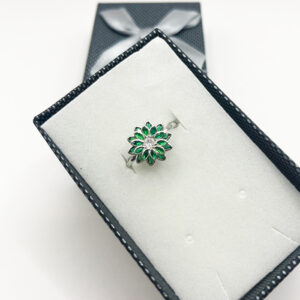 Flower Dress Ring Emerald